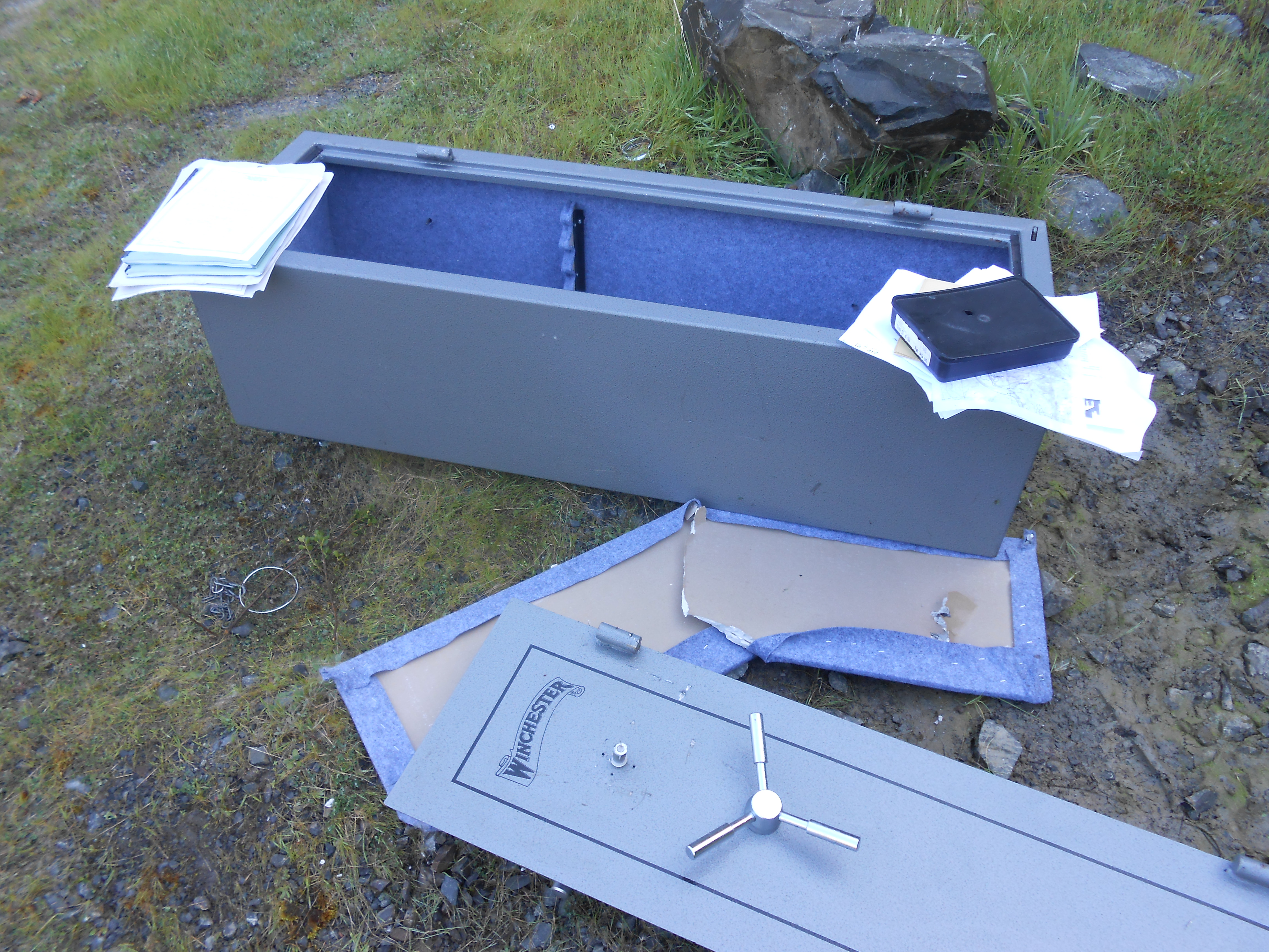 blue Winchester gun locker